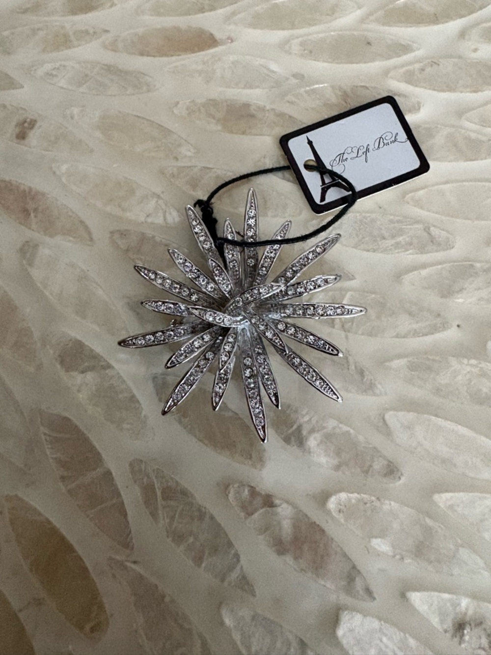 NWT Crystal Starburst brooch